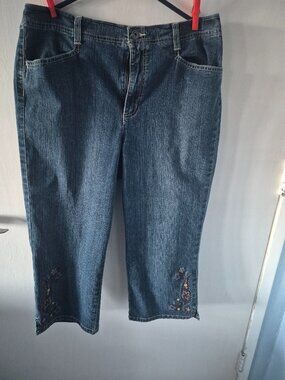 Embroidered denim capris